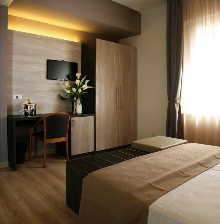 קיאנצ'נו טרמה Hotel Lory My Wellness Spa חדר תמונה